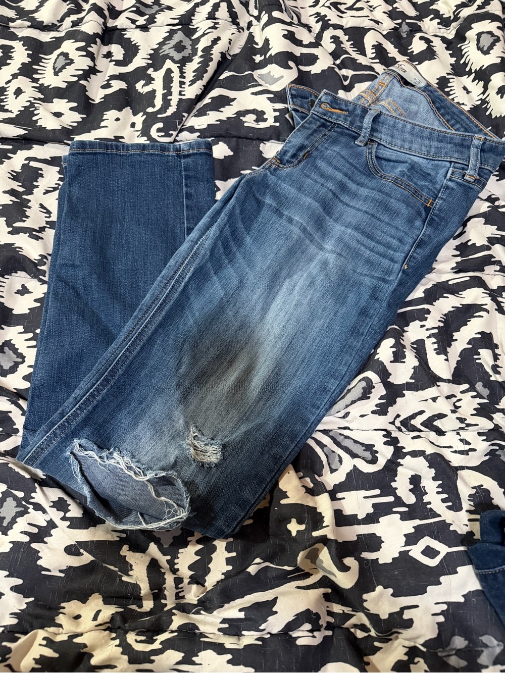 Jeans - Picture 2 of 4